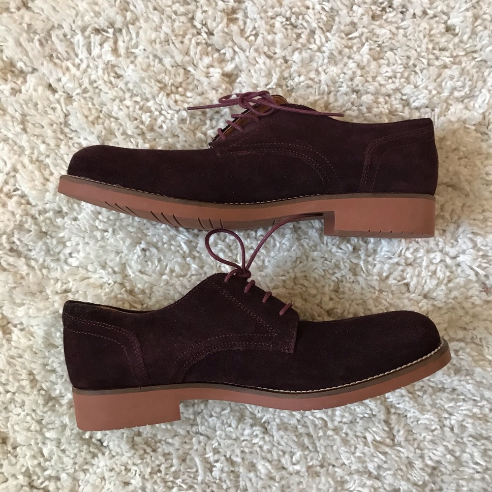 NEVER WORN BASS OXFORD SHOES